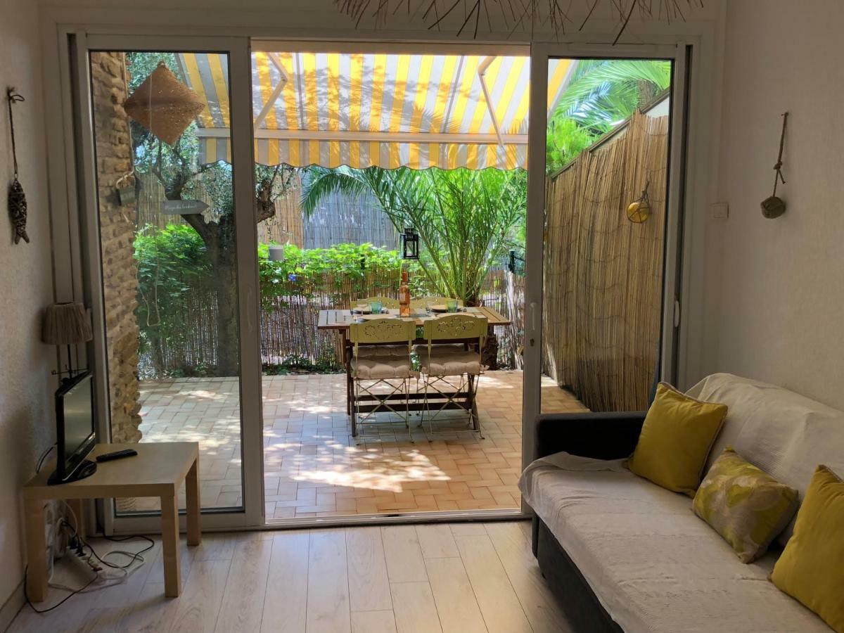 **** Beau T2 de 40 m2, jardin de 70m2, au calme, à 50 mètres de la plage Le Pradet Extérieur photo