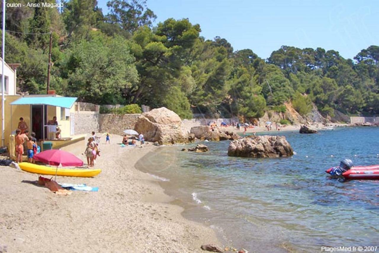 **** Beau T2 de 40 m2, jardin de 70m2, au calme, à 50 mètres de la plage Le Pradet Extérieur photo
