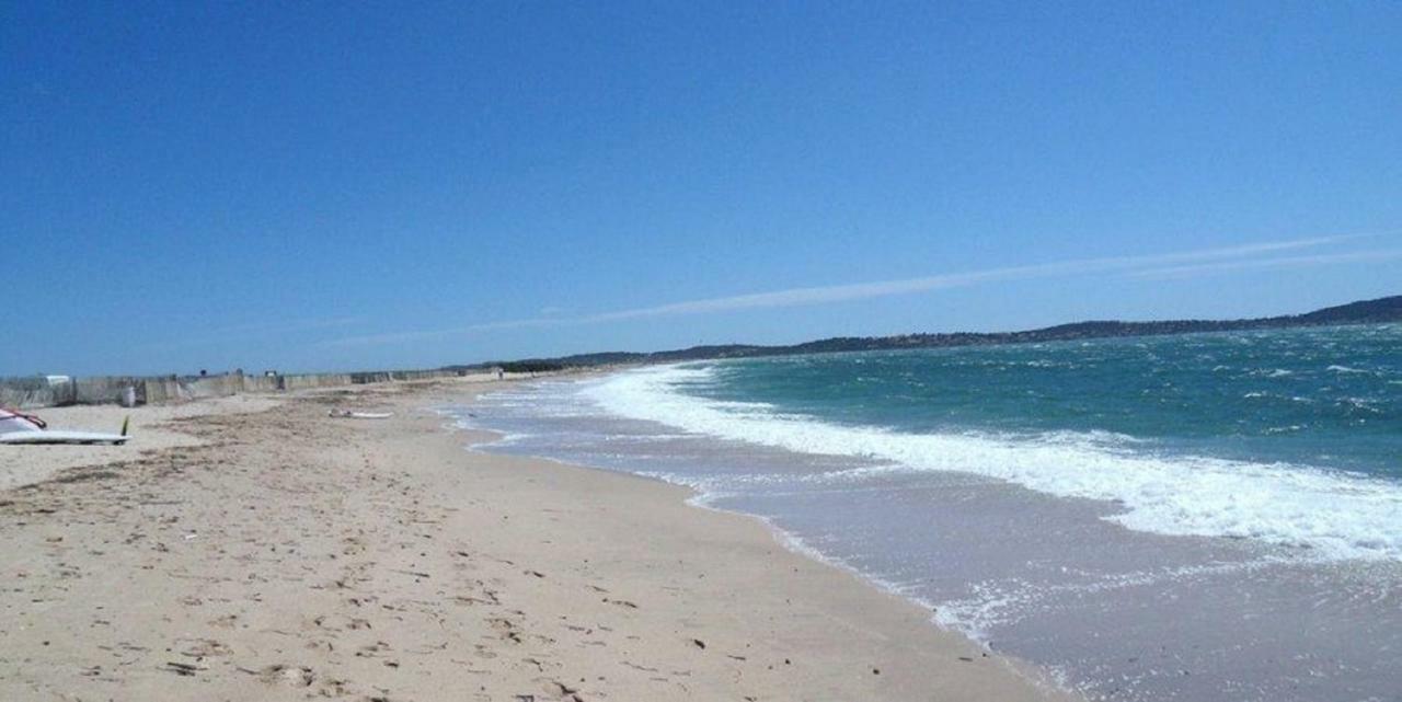 **** Beau T2 de 40 m2, jardin de 70m2, au calme, à 50 mètres de la plage Le Pradet Extérieur photo